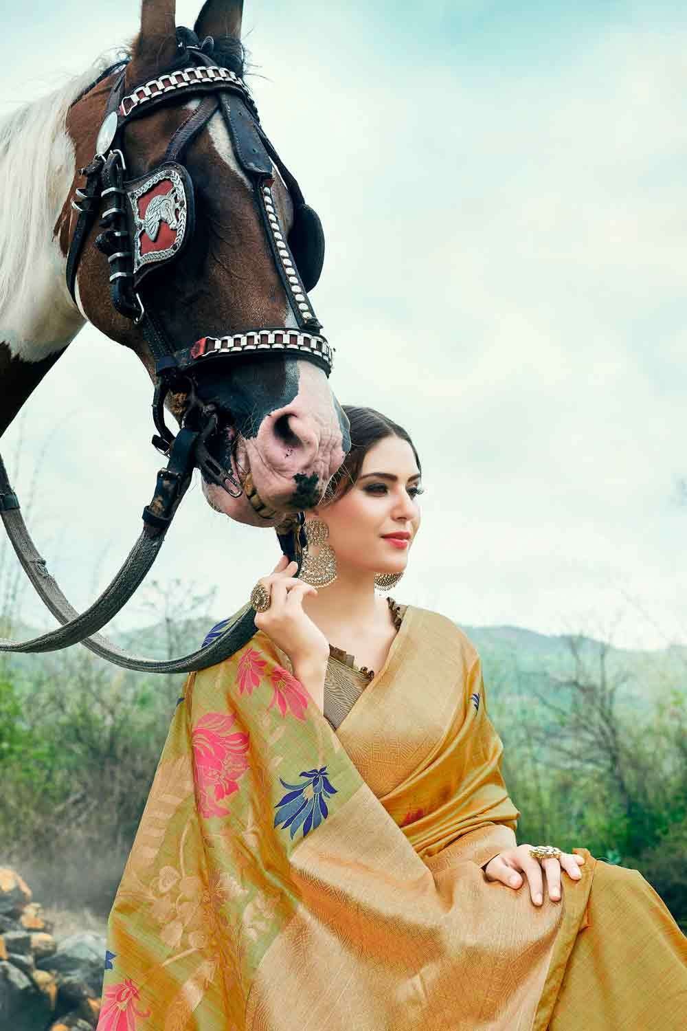 Saree in Grey Silk Weaving