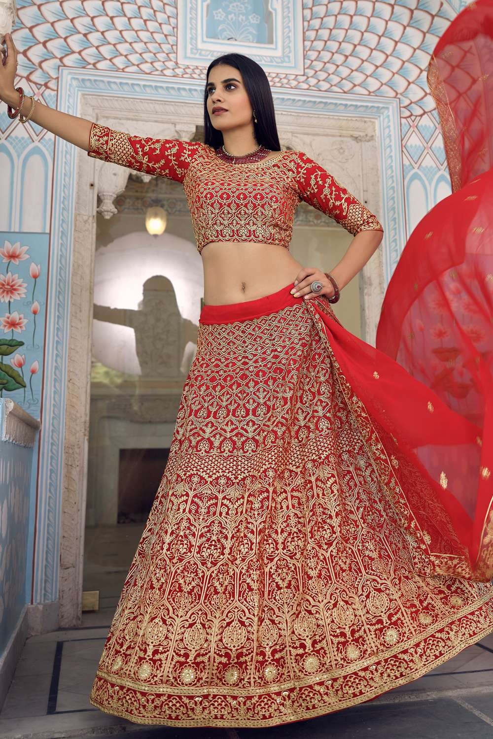 Red Bridal Lehenga at Rs 2500 | Embroidered Lehenga in Delhi | ID:  12435103155