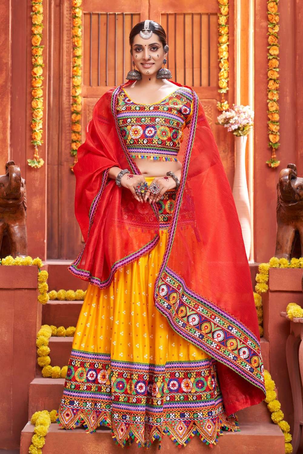 Buy Traditional Gujarati Ghagra Choli- Red- Age 5-7 Online |  DressingStylesCA.com