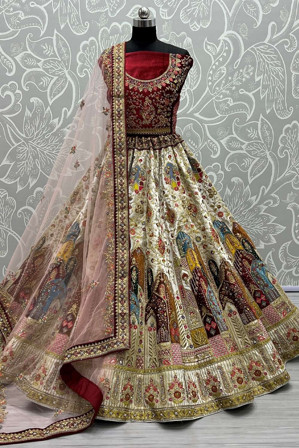 Yellow Colorful Heavy Designer Work Wedding/Partywear Special Lehenga Choli  - Indian Heavy Anarkali Lehenga Gowns Sharara Sarees Pakistani Dresses in  USA/UK/Canada/UAE - IndiaBoulevard